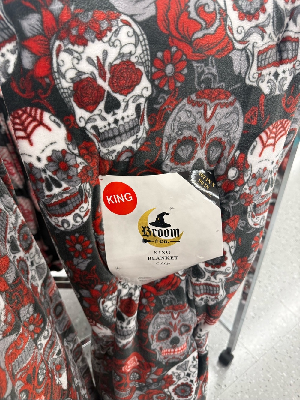 King Skull Print Plush Blanket - Red and Gray